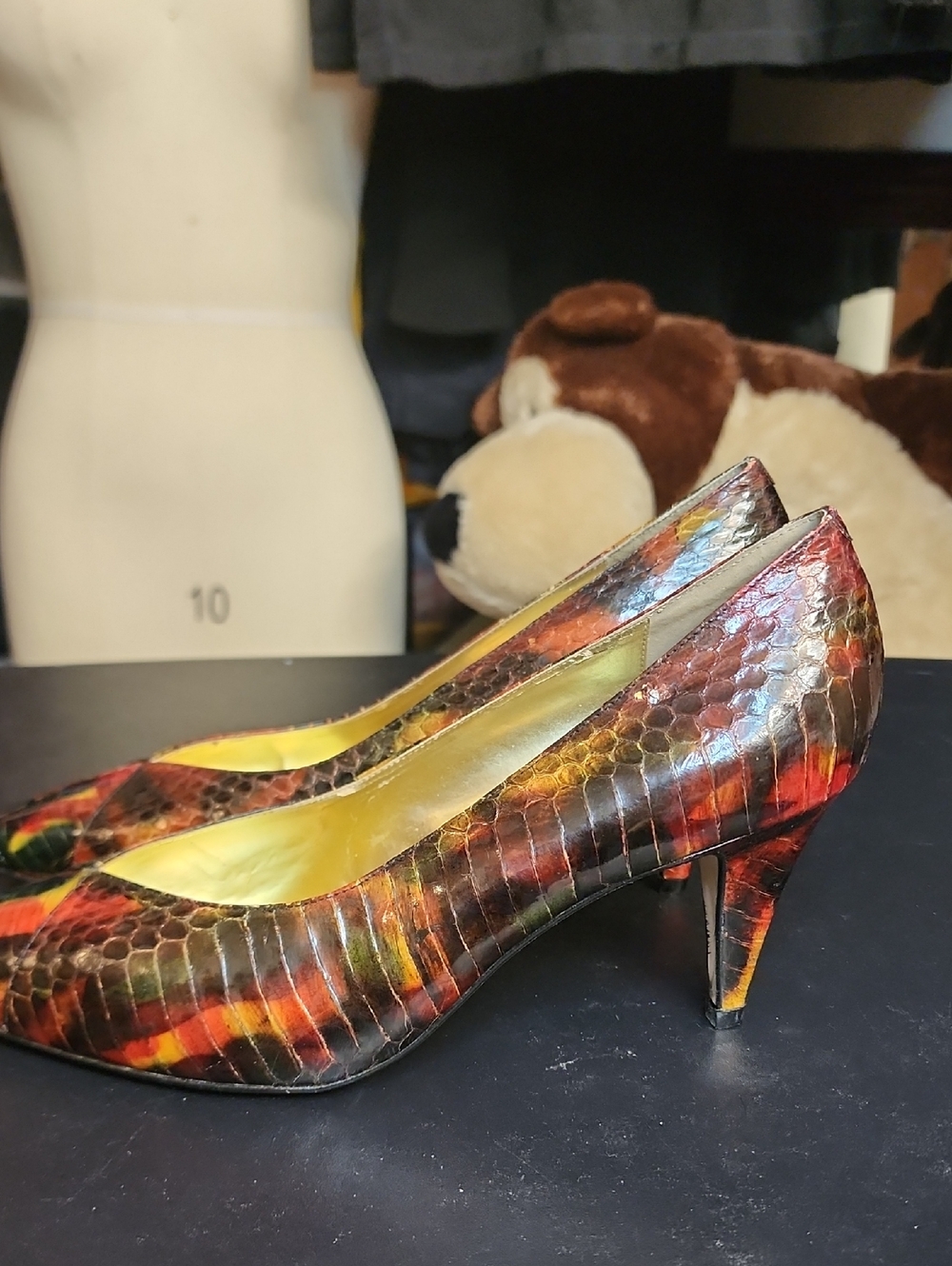 Vintage Jennifer Moore Snakeskin Pumps - Picture 4 of 6